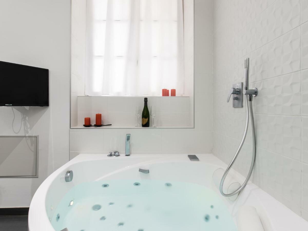 Luxury Studio & Spa-Lyon Centre Kültér fotó