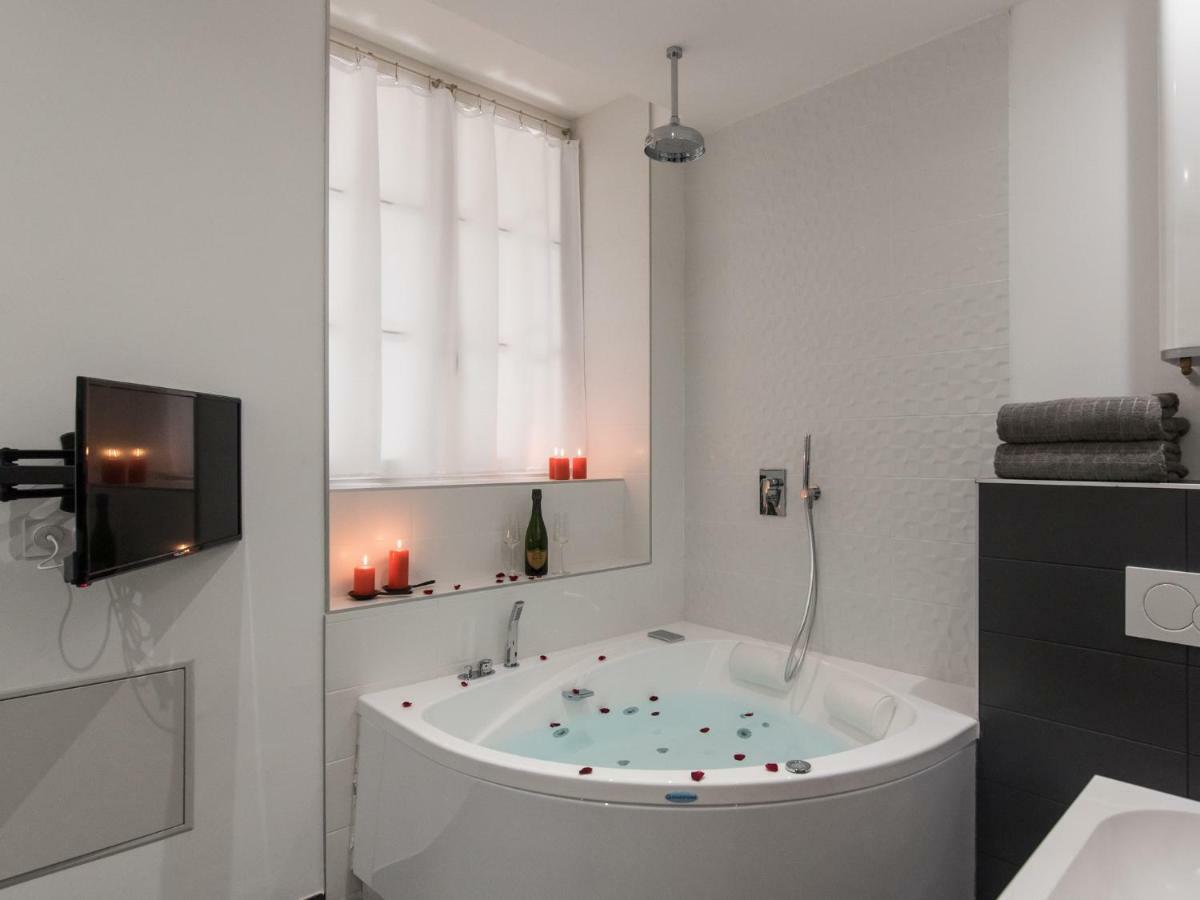 Luxury Studio & Spa-Lyon Centre Kültér fotó