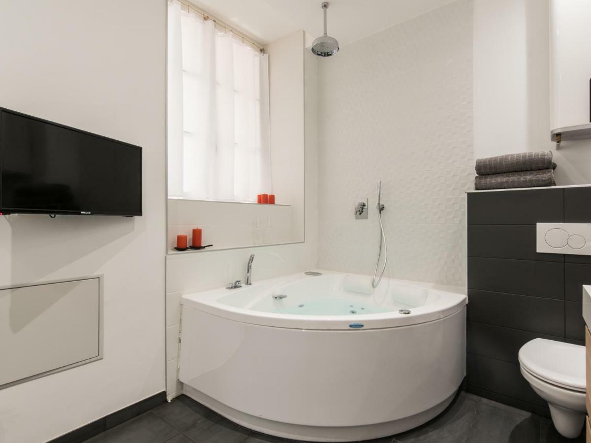 Luxury Studio & Spa-Lyon Centre Kültér fotó