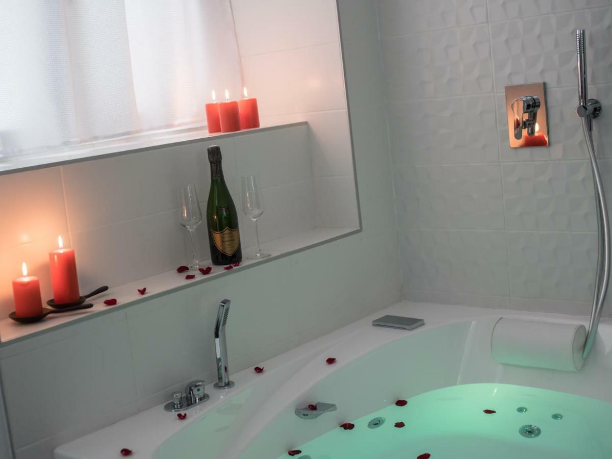 Luxury Studio & Spa-Lyon Centre Kültér fotó